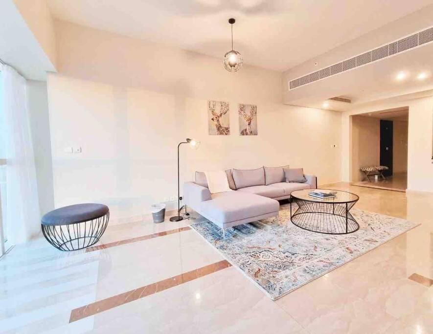 Modern And Spacious 1 Bedroom Near Downtown Wtc And Metro Dubai Exterior foto